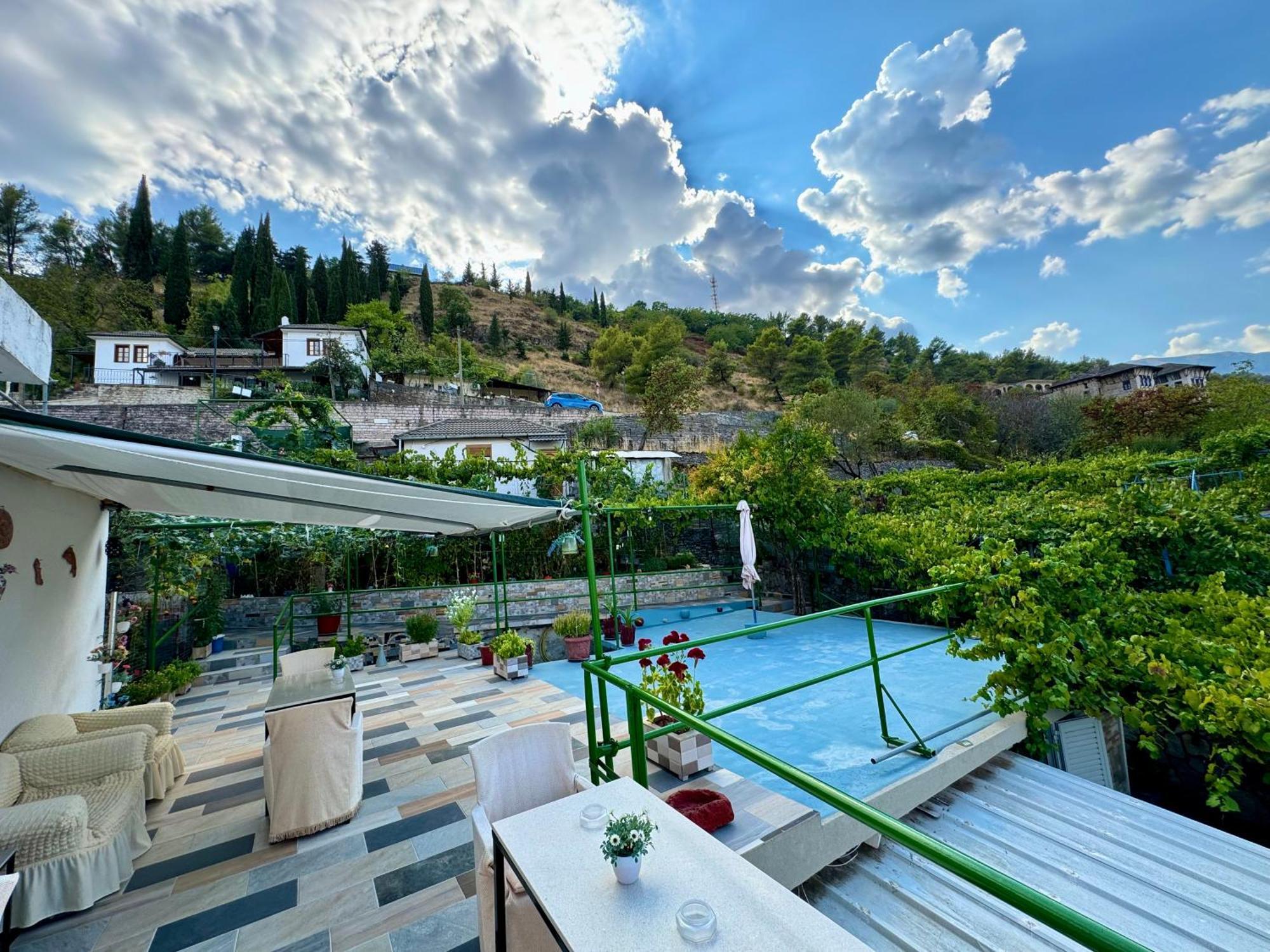 Panoramic View Guest House Gjirokastër Buitenkant foto